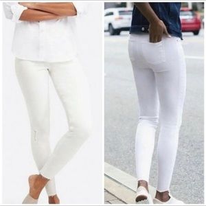 Spanx White Distressed Skinny Raw Hem Pull-On Jean Women SZ  M Excellent